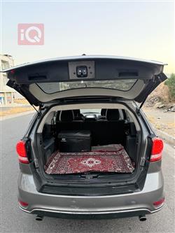 دودج جورني